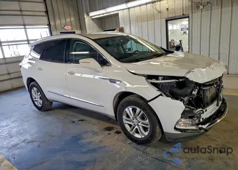 2021 Buick Enclave Essence z USA, uszkodzony, nr VIN 5GAERBKW4MJ271931